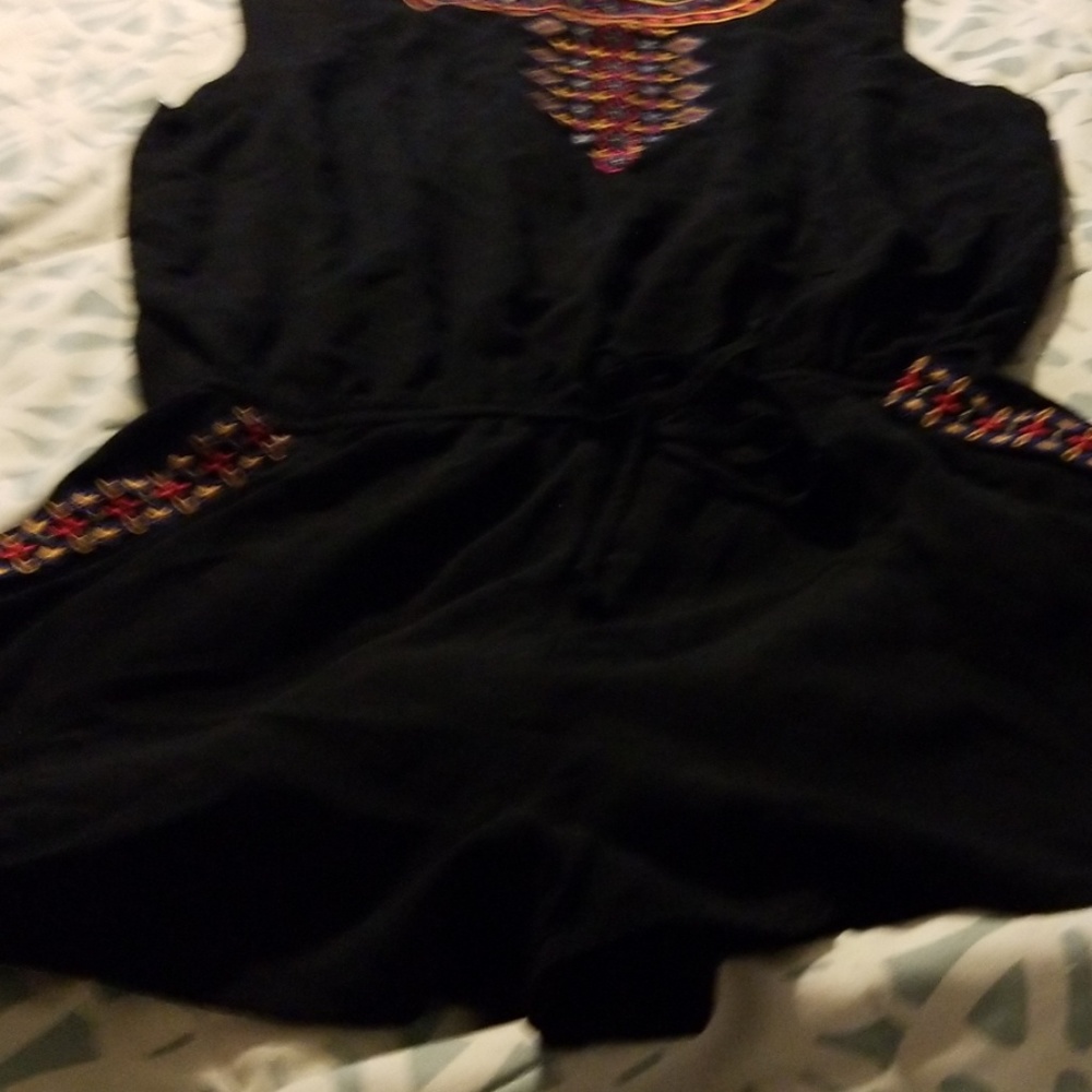 Black romper - Picture 3 of 5